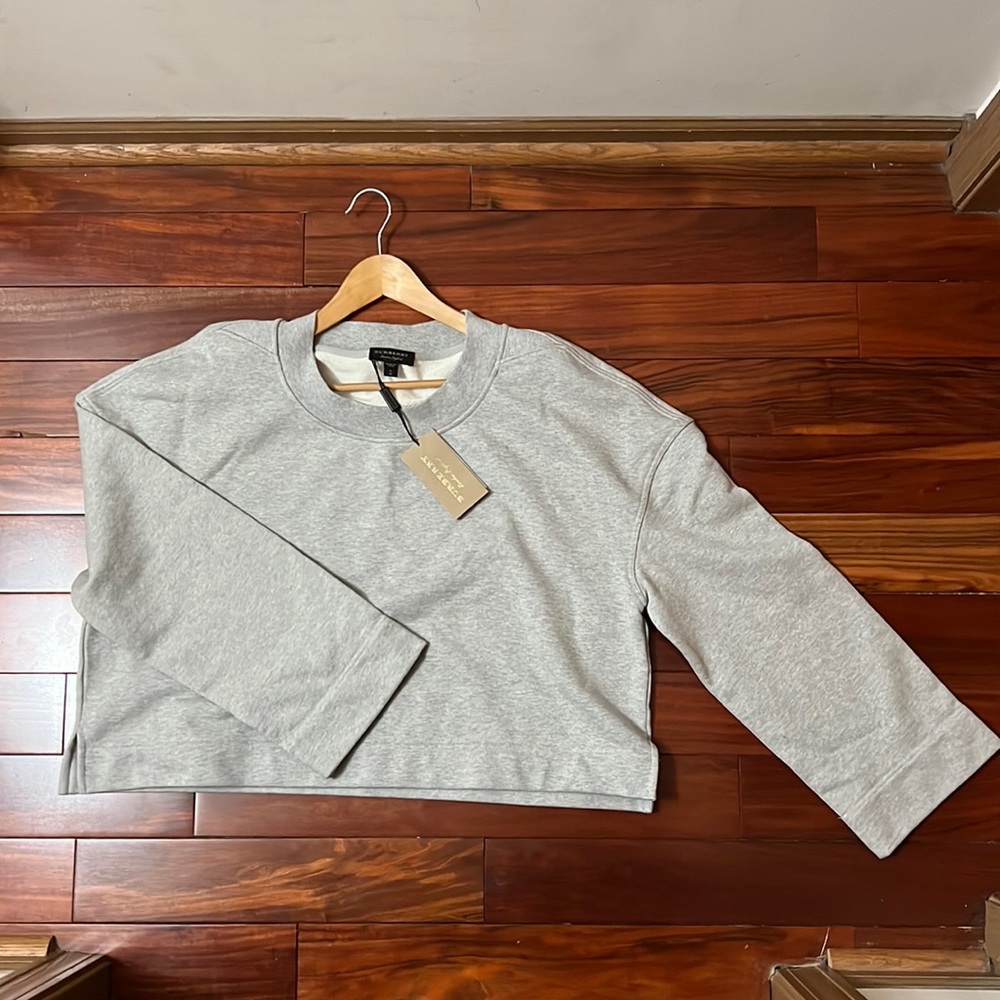 New with tags grey Burberry sweater!
